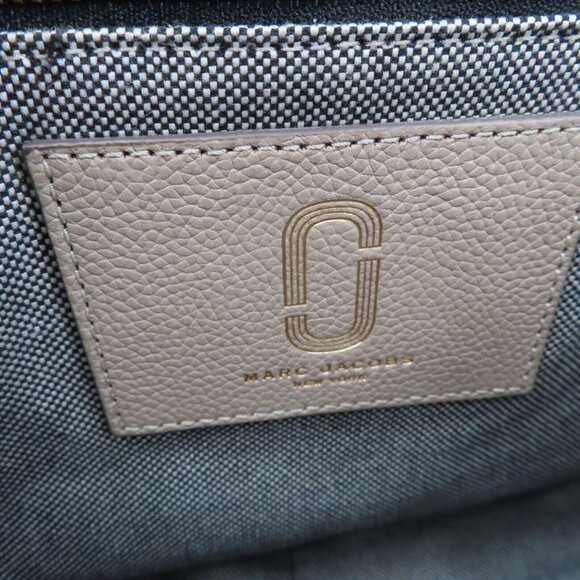 Marc Jacobs Interlock Beige Pebbled Leather Courier Messenger Crossbody Purse - Picture 11 of 16